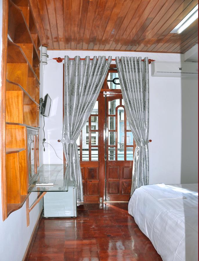 Ngoc Tung Mini Hotel Hue Buitenkant foto