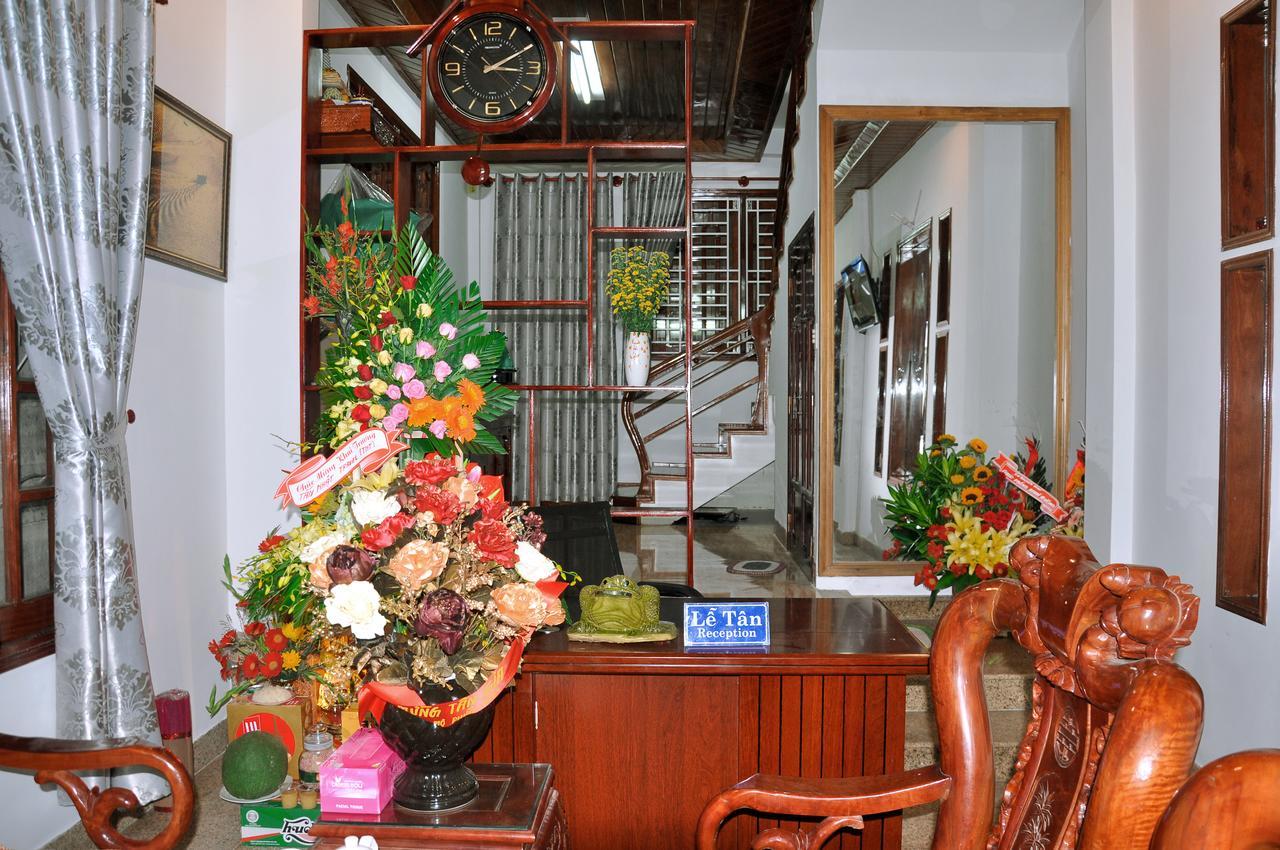 Ngoc Tung Mini Hotel Hue Buitenkant foto