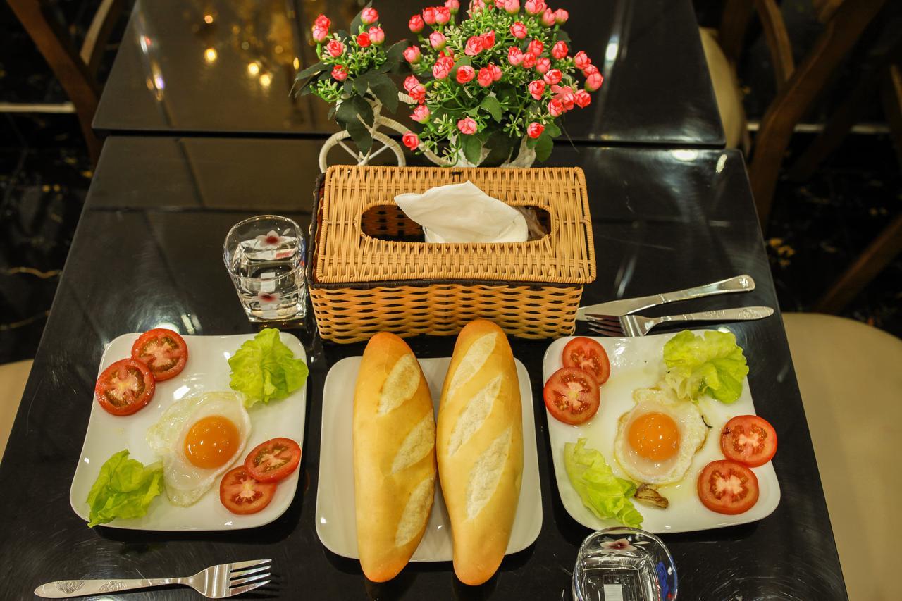 Ngoc Tung Mini Hotel Hue Buitenkant foto